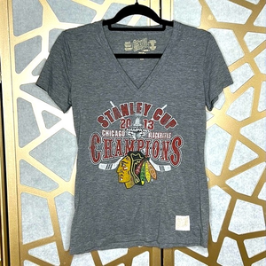 Blackhawks Champions Fitted‎ Tee